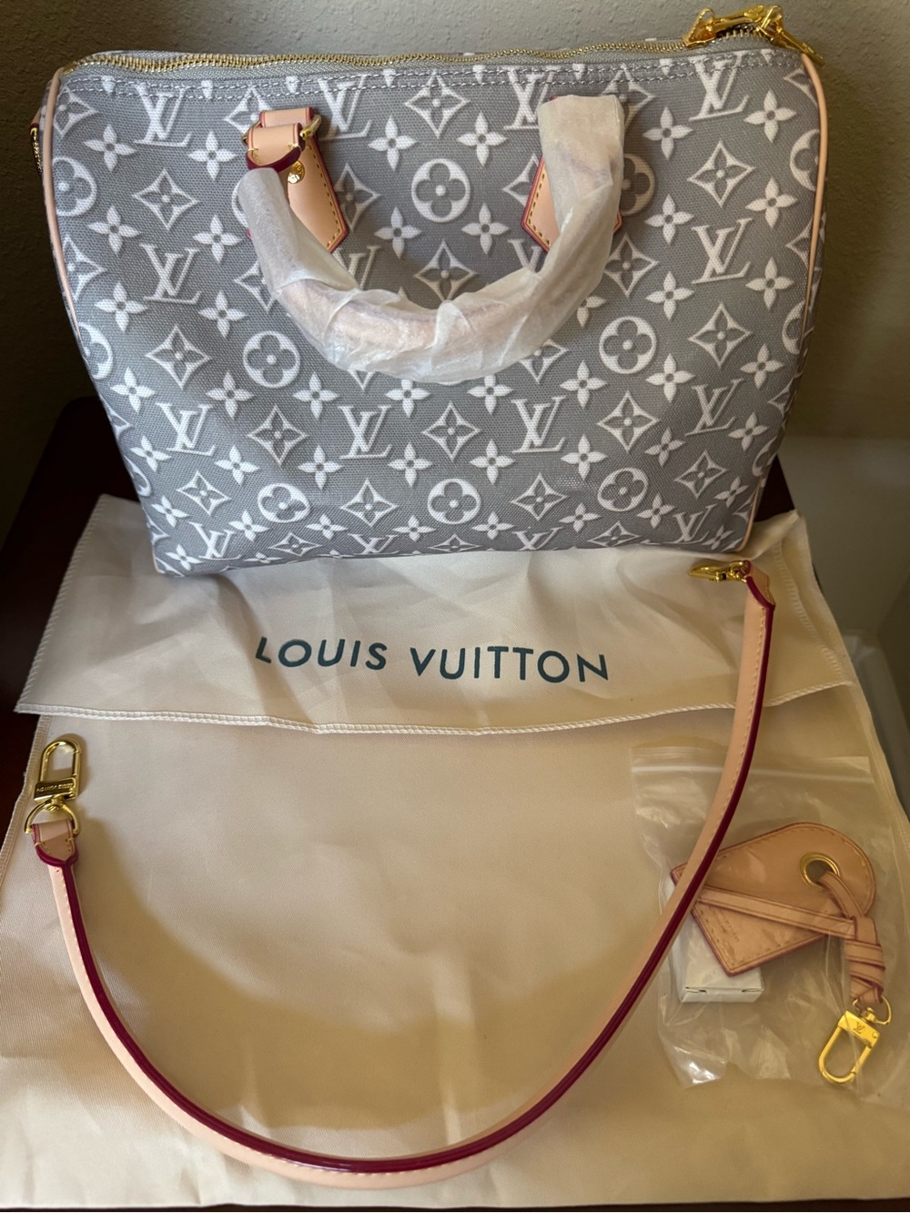 Gray Monogram Handbag - Picture 6 of 7